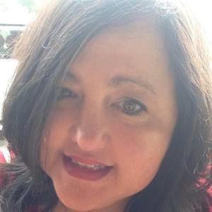 Meet your Posher, Lorie